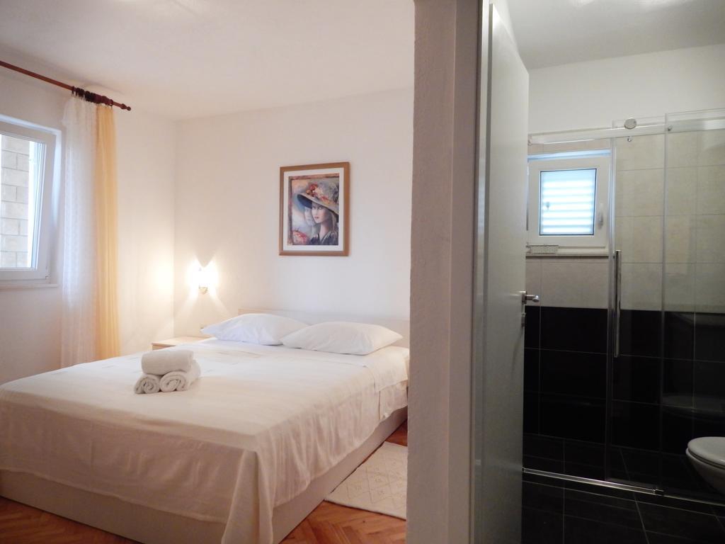 Apartments Nedjeljka Ražanj Habitación foto